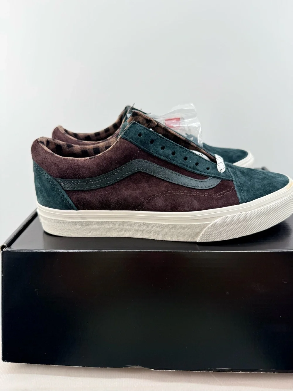 Vans Old School Suede Green/ Burgundy size 6.5M